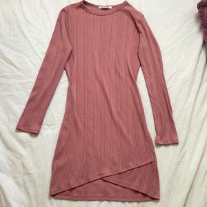 Pink mini long sleeve dress with crossing at the bottom